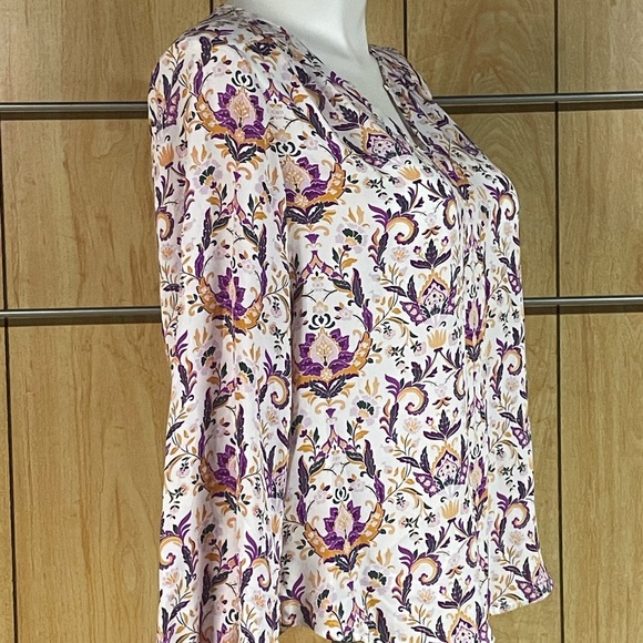 Violet & Claire Pink and Purple Long Sleeve V-Neck Ruffled Blouse - Picture 2 of 4